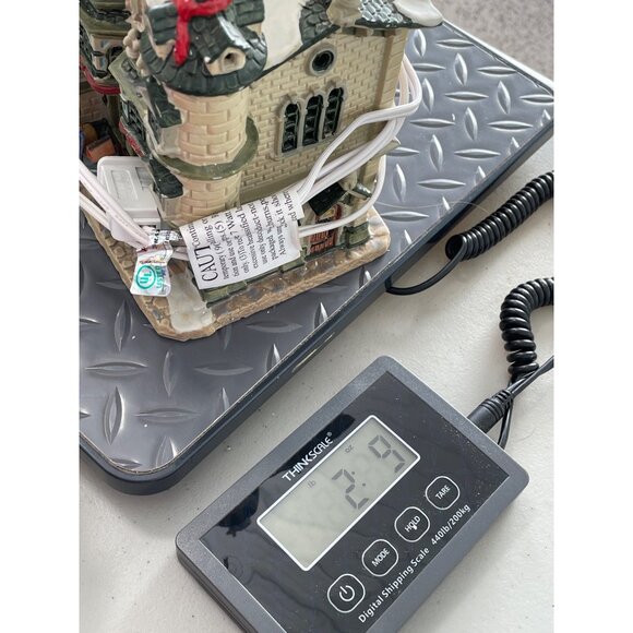 Lemax Packard Inn 2003 Lighted Holiday Village Decoration Porcelain Figurine - Picture 11 of 11